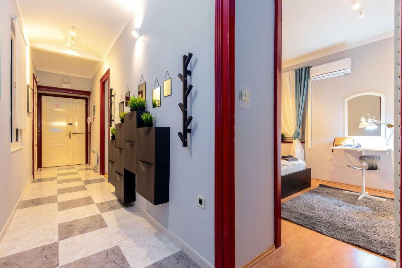 Apartment Dolac In Center Of Town Rijeka Buitenkant foto