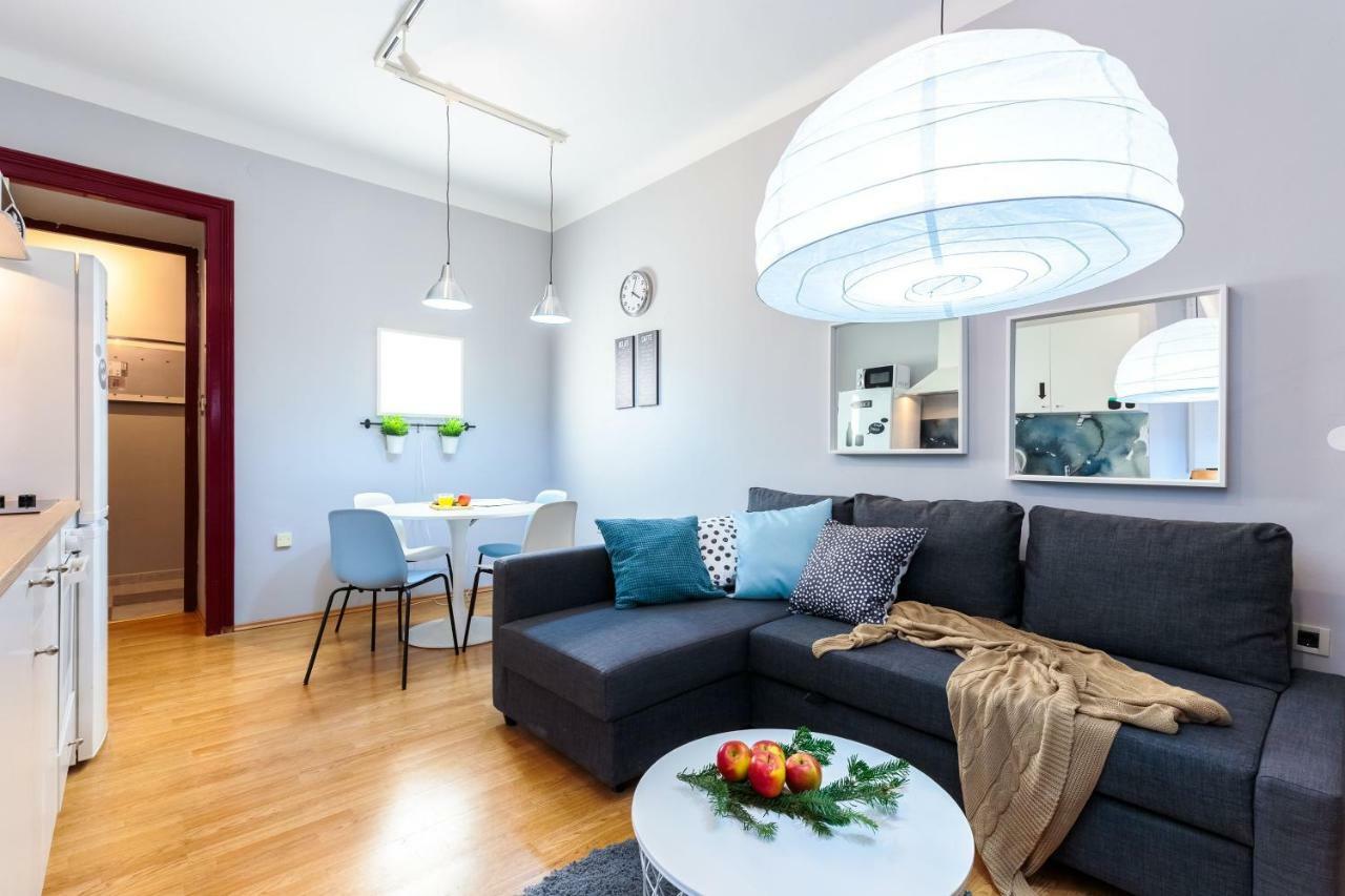 Apartment Dolac In Center Of Town Rijeka Buitenkant foto