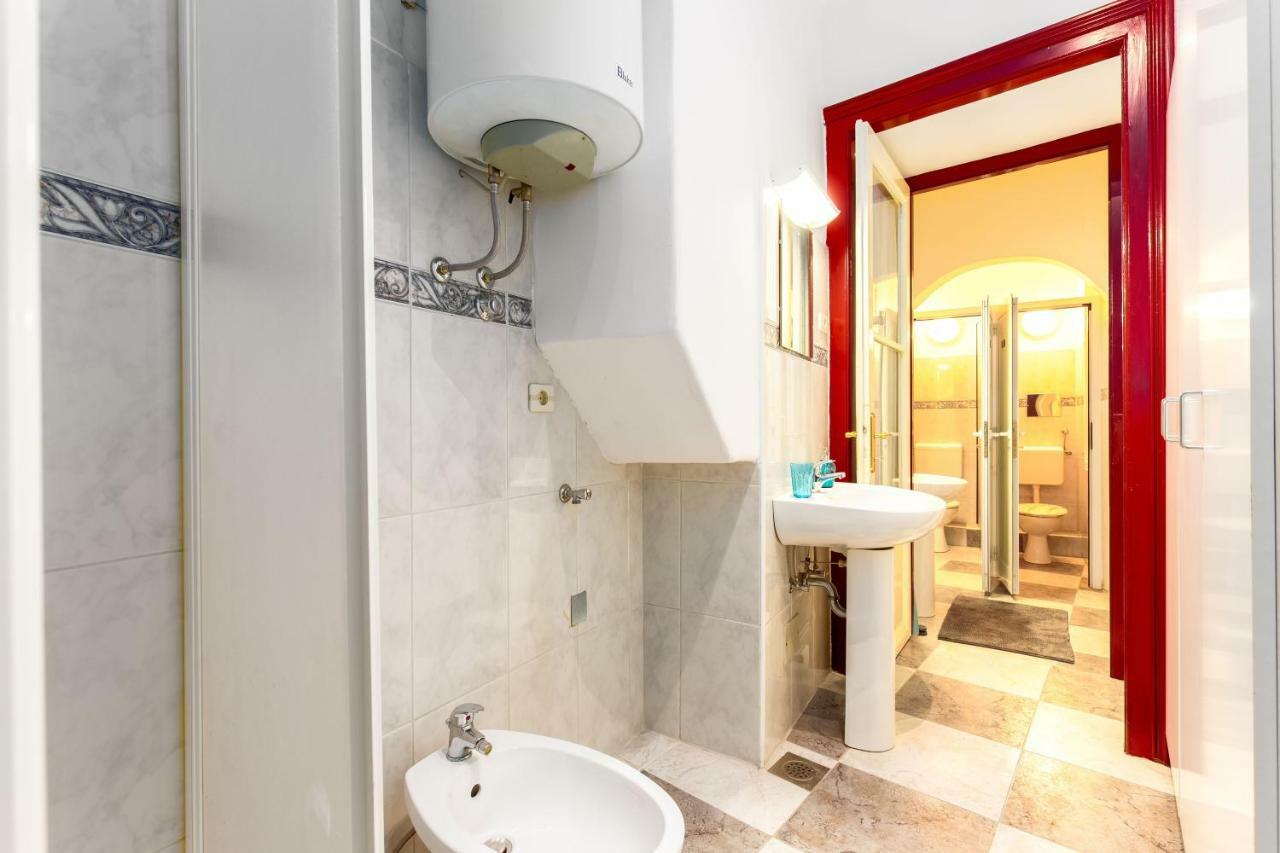 Apartment Dolac In Center Of Town Rijeka Buitenkant foto