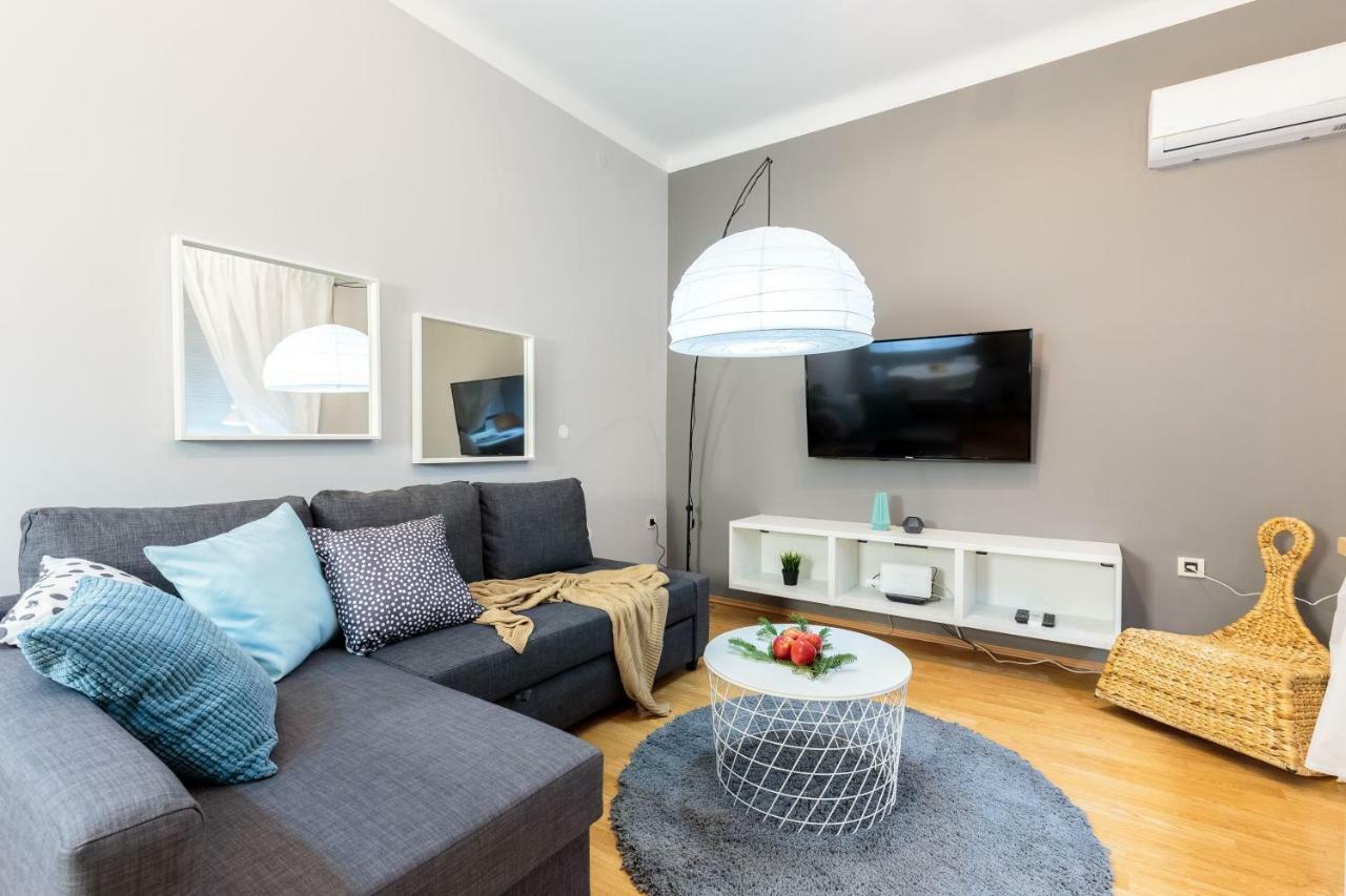 Apartment Dolac In Center Of Town Rijeka Buitenkant foto