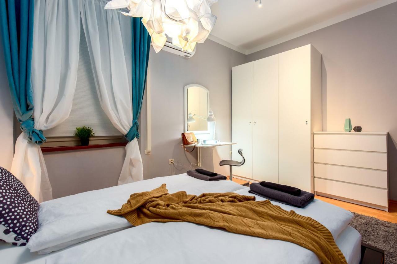 Apartment Dolac In Center Of Town Rijeka Buitenkant foto